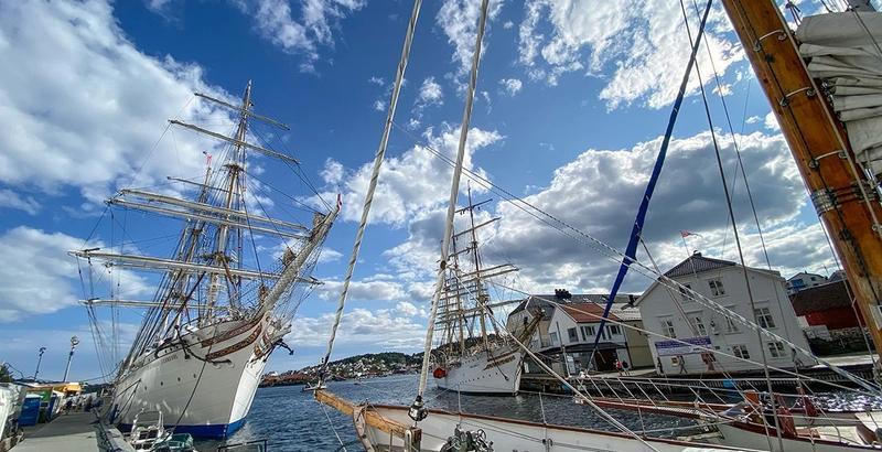 Statsraad Lehmkuhl, left, and Sørlandet, moored in Pollen.