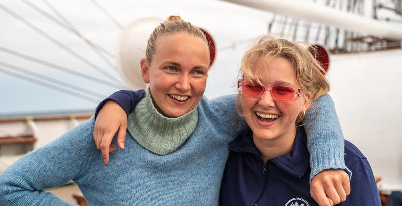 Mathea Knudsen og Hedvig Lyngedal. Foto: Ingrid Wollberg